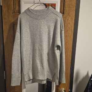 NWT Jessica Simpson Light Gray Women's Sweater